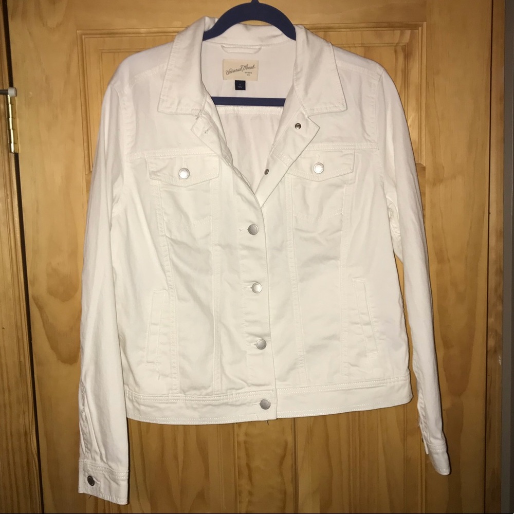 Jean jacket size large worn once
